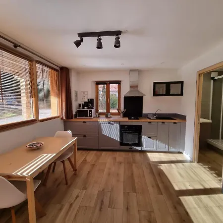 Apartment Studio 2 Personnes - Lumineux - D'annecy Lathuile